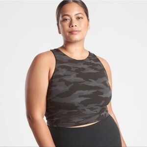 NWT Athleta D-DD Conscious Crop || Black Camo